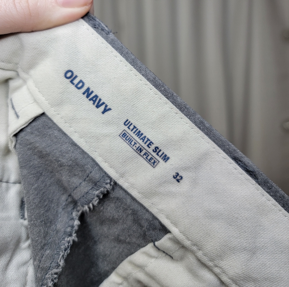Bluish gray Old Navy shorts - Picture 3 of 3